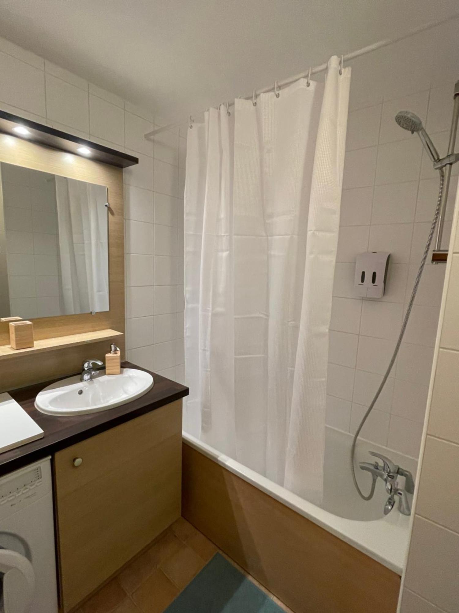 Bel Appartement T3 Pour 6 Personnes A บรีดเดอ-เล-แบ็ง ภายนอก รูปภาพ
